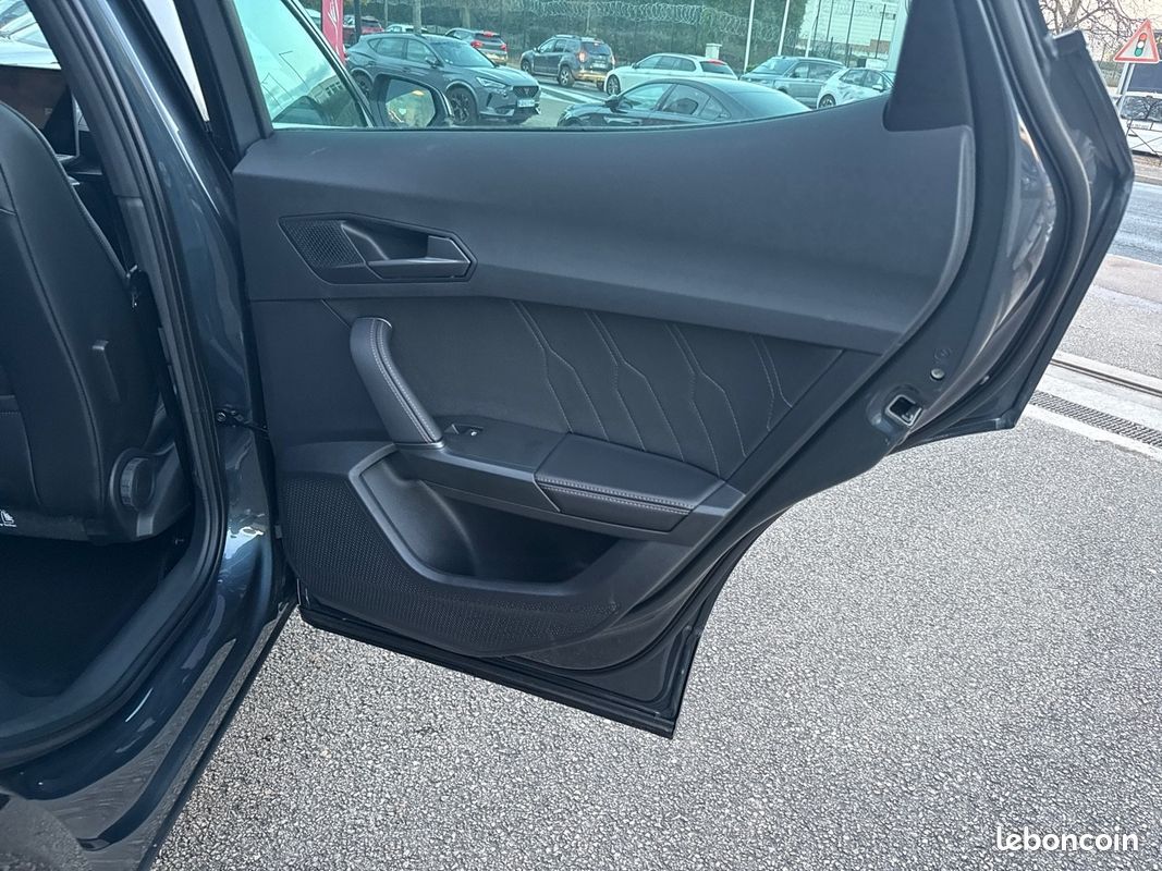 CUPRA Formentor 1.5 eTSI Hybrid 150 ch DSG7 V (image 29)