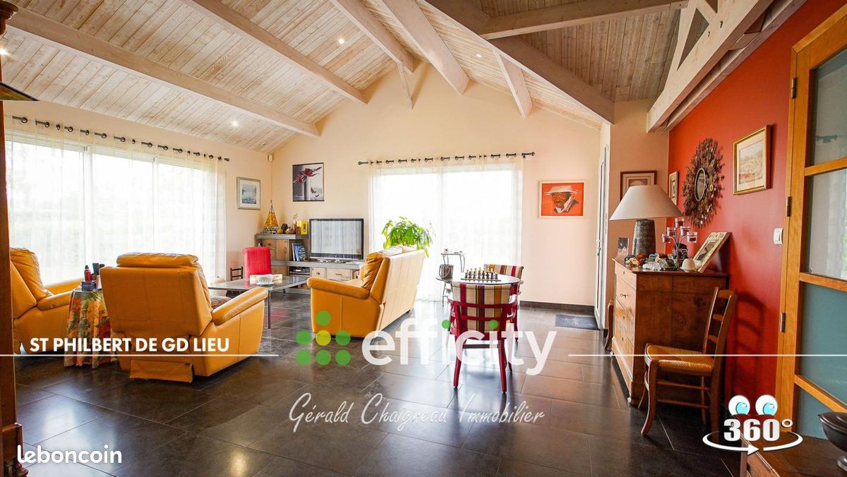 Maison 6 pièces 144 m² · à Saint-Philbert-de-Grand-Lieu · 144 m² · 294 720 €