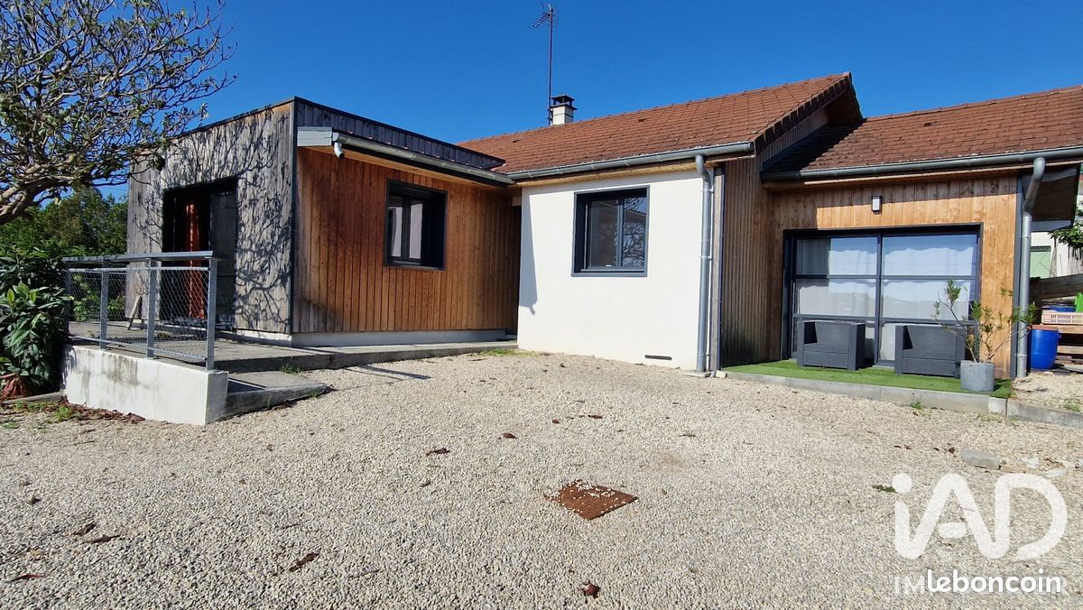 Maison 6 pièces 138 m² · à Trept · 138 m² · 369 000 €