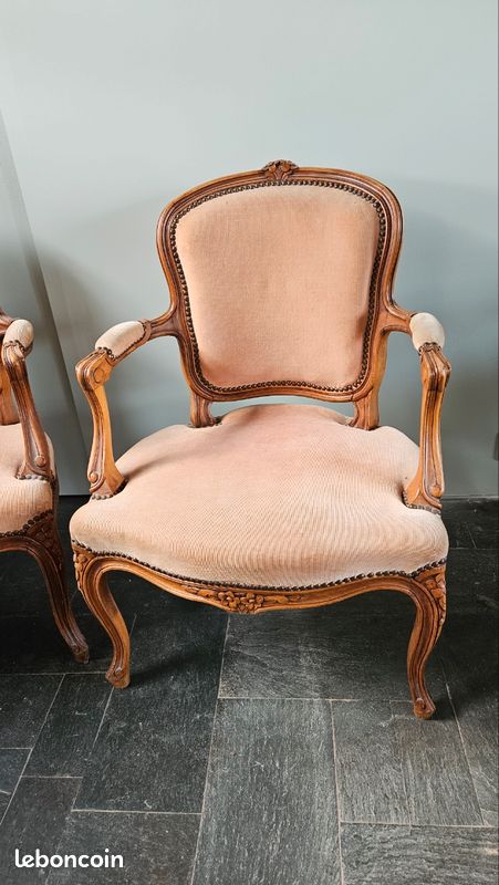 2 fauteuils cabriolet style Louis XV (image 1)