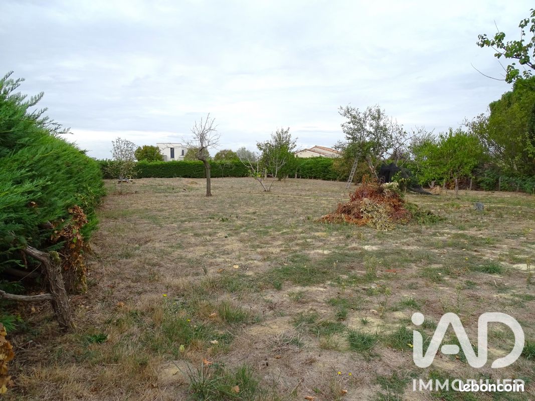 Terrain 1167 m² · à Larra · 1 167 m² · 119 000 €