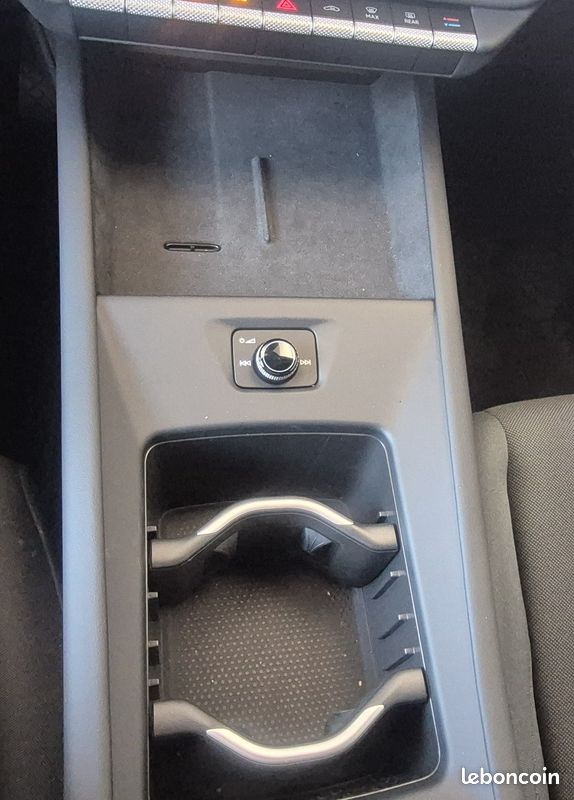 VOLKSWAGEN ID.3 Neo 50 kWh Life (image 8)