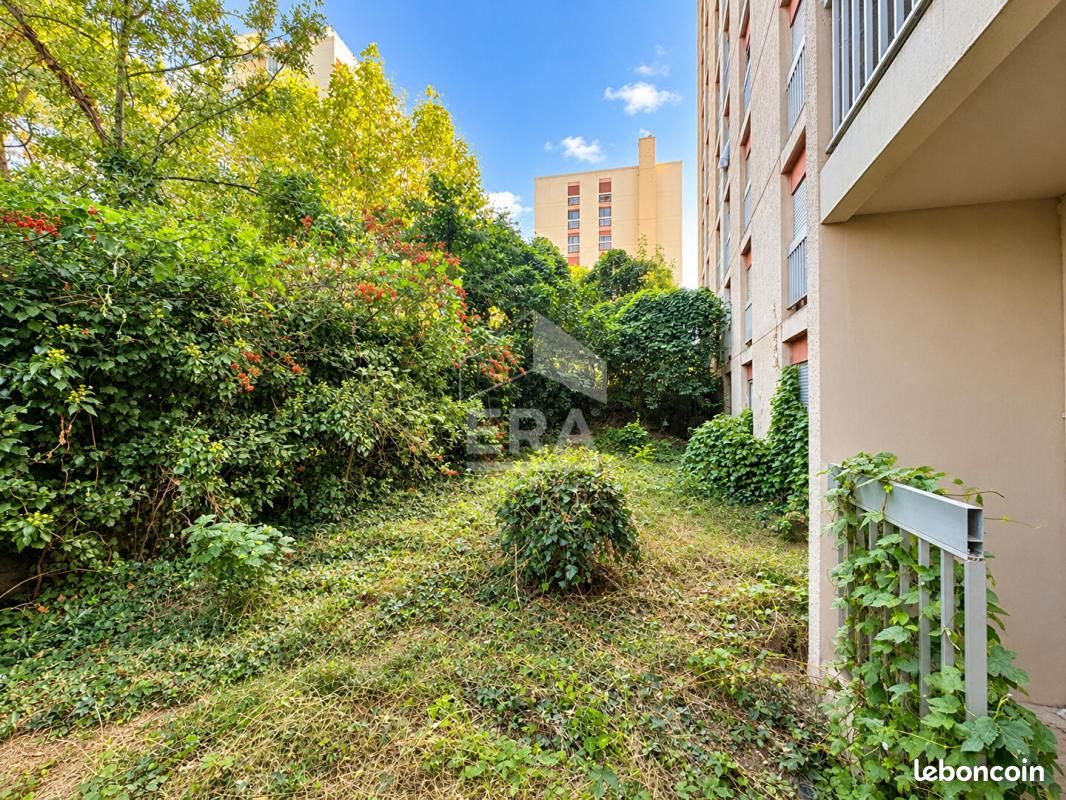 Appartement 5 pièces 105 m² · à Marseille · 105 m² · 285 000 €
