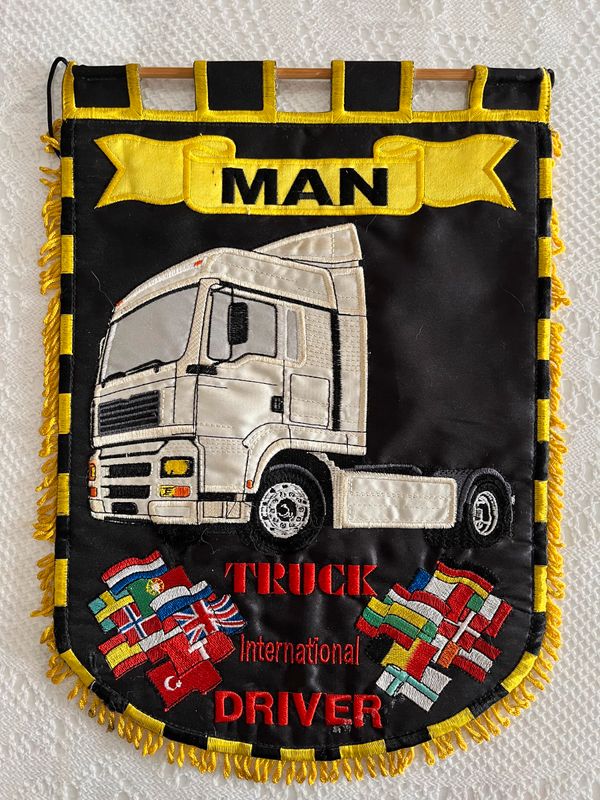 Fanion camion MAN - Équipement auto