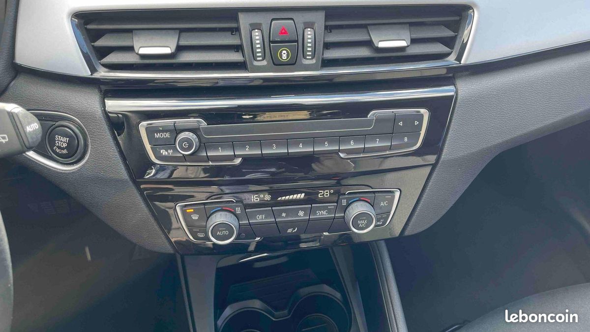 BMW X1 sDrive 18d 150 ch BVA8 Business Design (image 9)
