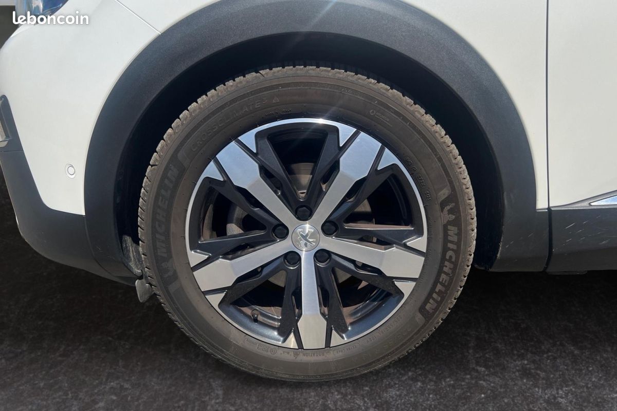 Peugeot 3008 1.2 puretech 130 crossway eat6 (image 14)