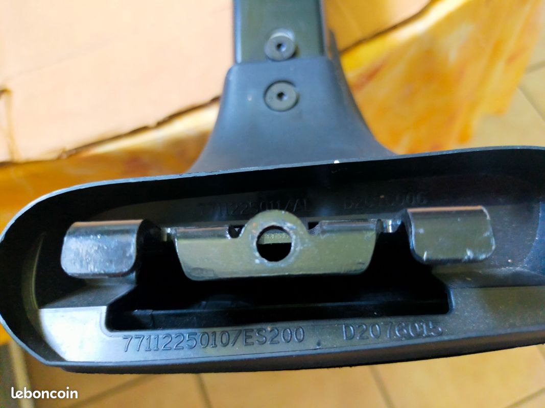 Barres de toit. Renault Scénic 2 (image 2)