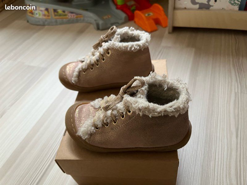 Chaussures premiers pas fourrées Naturino Chaussures