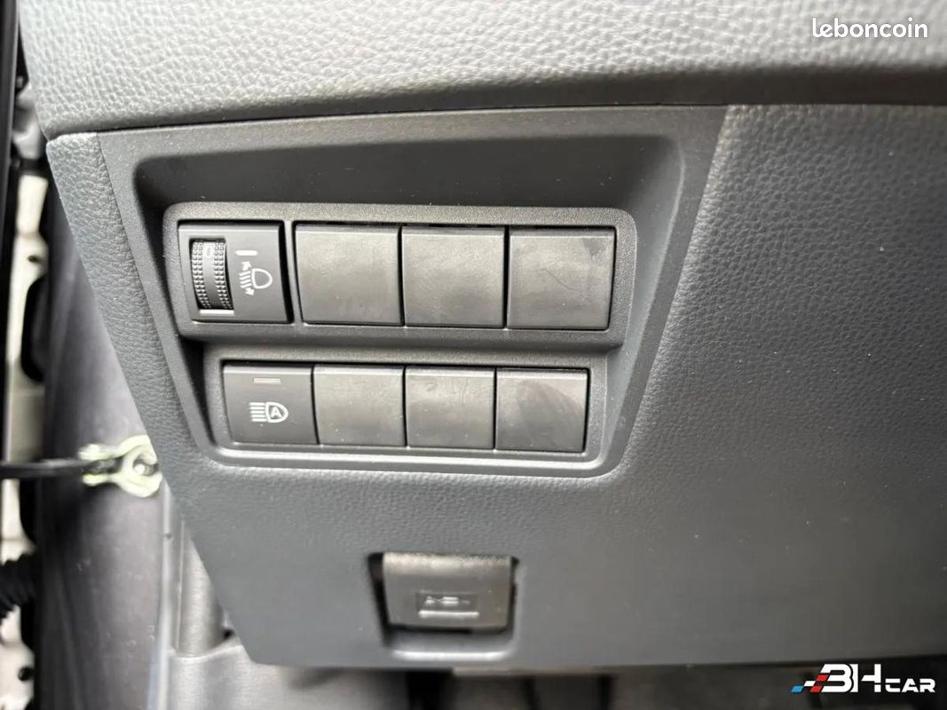 Toyota Yaris CROSS 116H HYBRID DYNAMIC MY22 CAMERA DE RECUL (image 17)