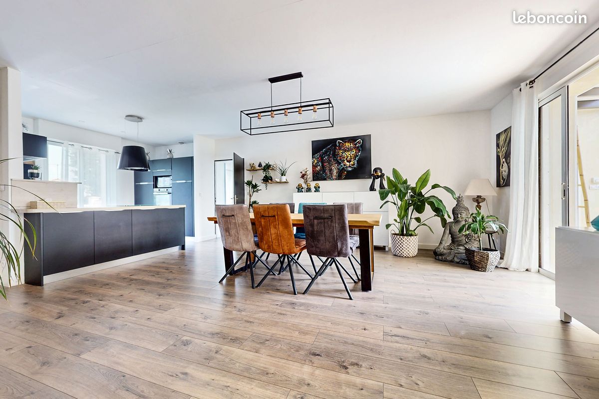 Maison 5 pièces 127 m² · à La Crèche · 127 m² · 292 000 €