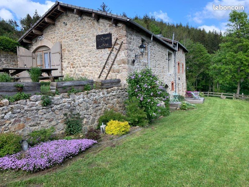 Maison 7 pièces 178 m² · à Saint-Bonnet-le-Froid · 178 m² · 389 000 €
