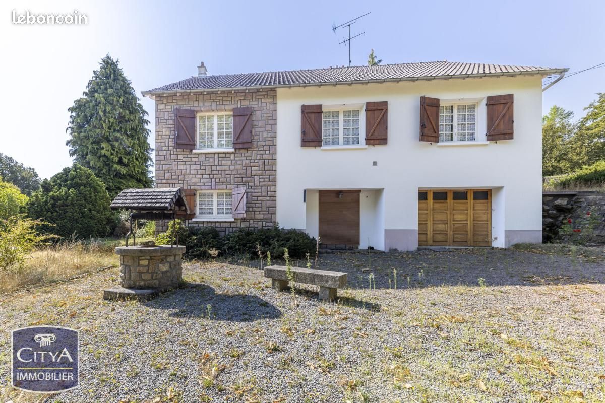 Maison 6 pièces 133 m² · à Sainte-Feyre · 133 m² · 163 000 €