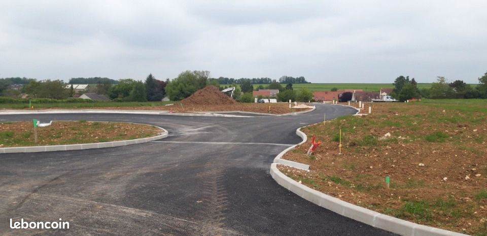 Terrain 455 m² Voves · à Les Villages Vovéens · 52 900 €