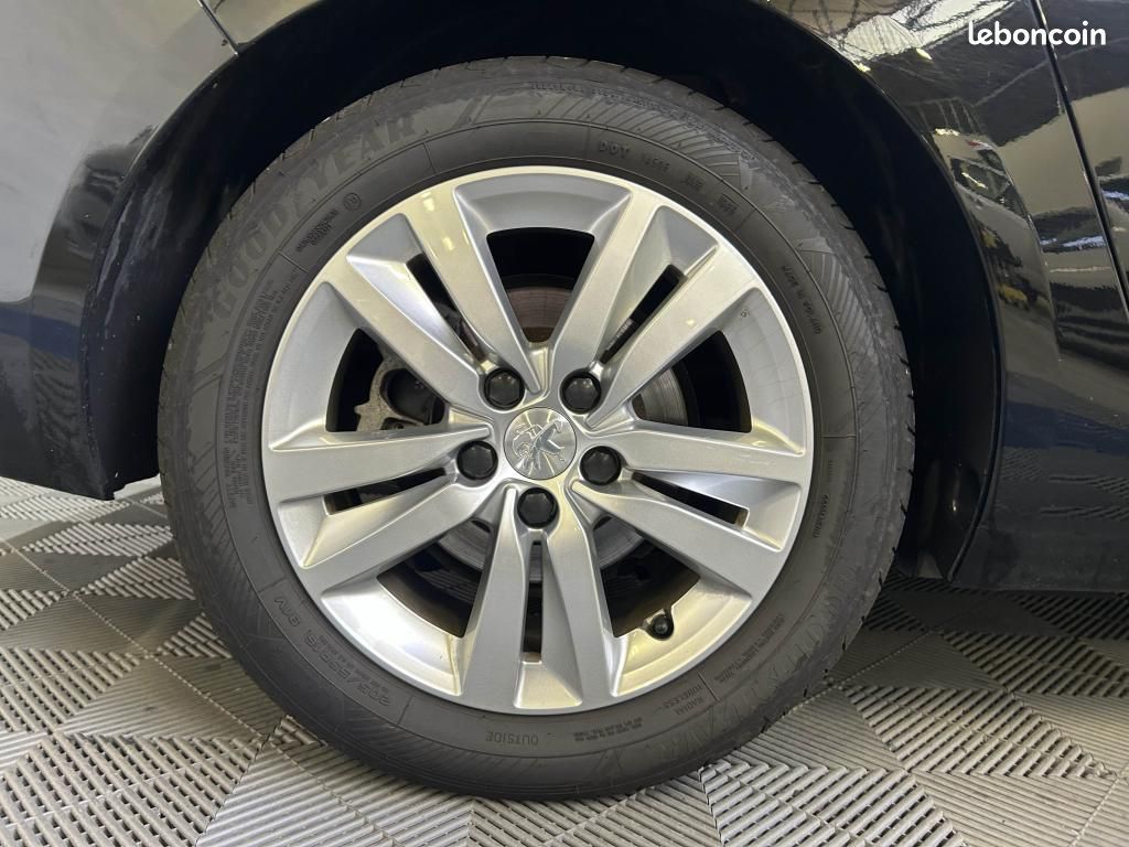 PEUGEOT 308 SW 1.5 BlueHDi - 130 Active Pack ( Camera - Siège chauffants ) (image 25)