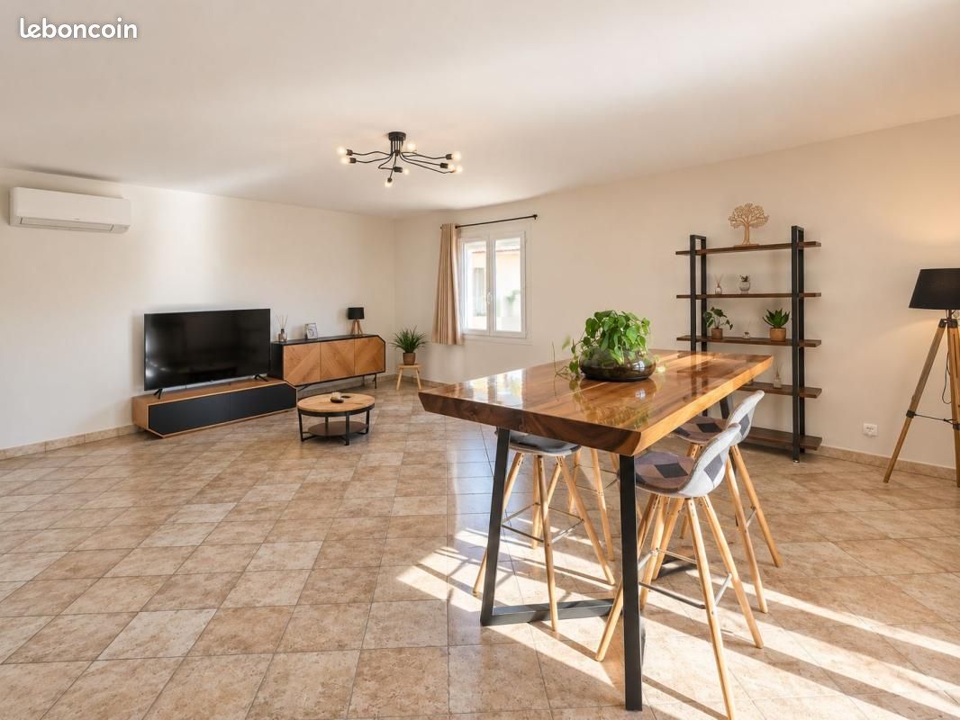 Maison 8 pièces 169 m² · à Beaucaire · 169 m² · 330 000 €