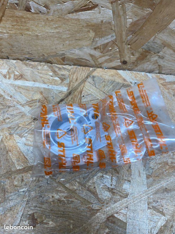 Couvercle stihl / viking origine – réf. 4859-793-4600 – neuf sous blister (image 2)