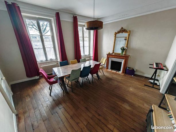 Maison 8 pièces 203 m²