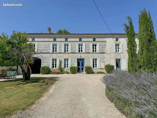 Maison 10 pièces 358 m²