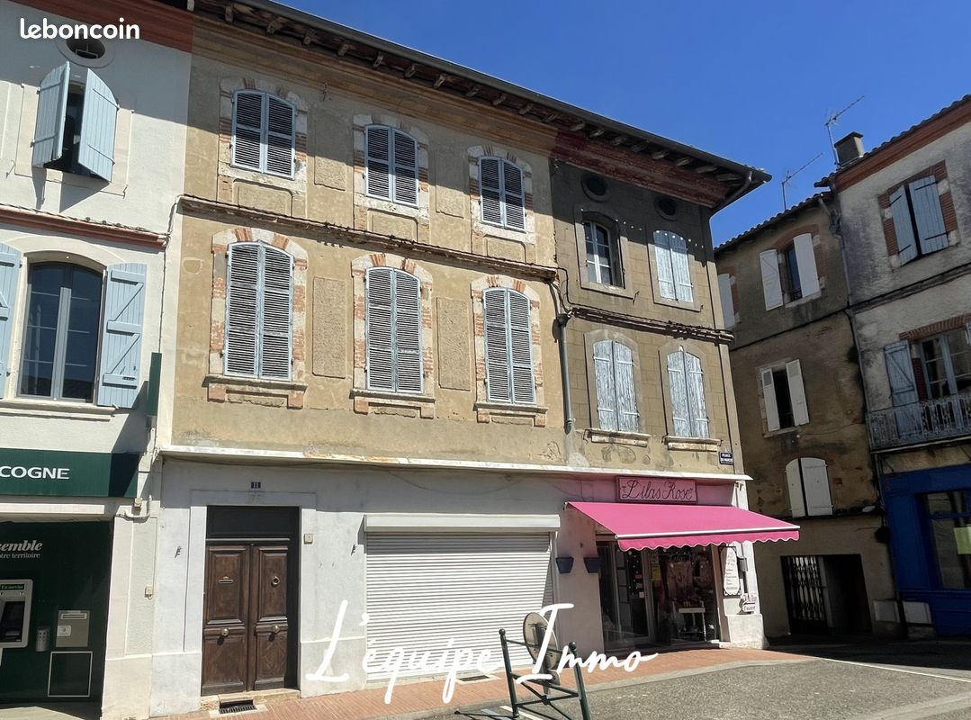 Maison 13 pièces 270 m² · à Gimont · 270 m² · 264 000 €