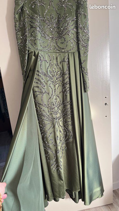Robe (image 2)