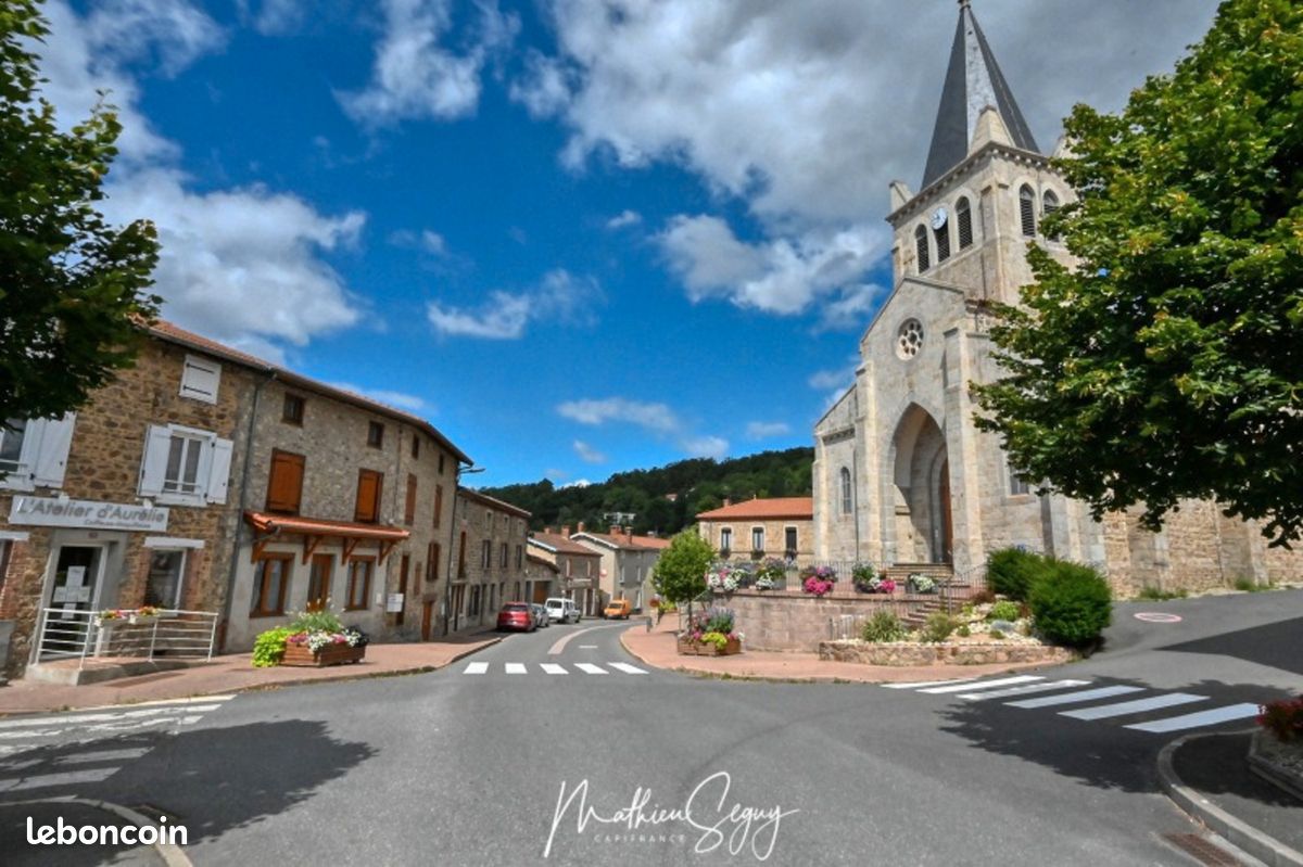 Terrain 807 m² Pomeys · 129 000 €