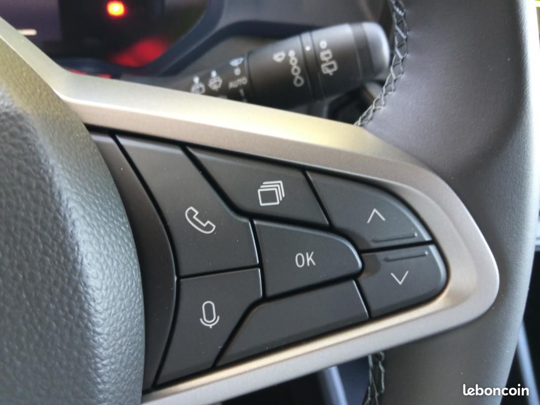Dacia Duster Hybrid 140 Journey (image 12)