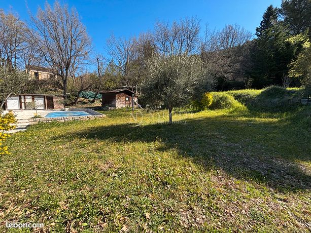 Terrain 969 m² CADENET
