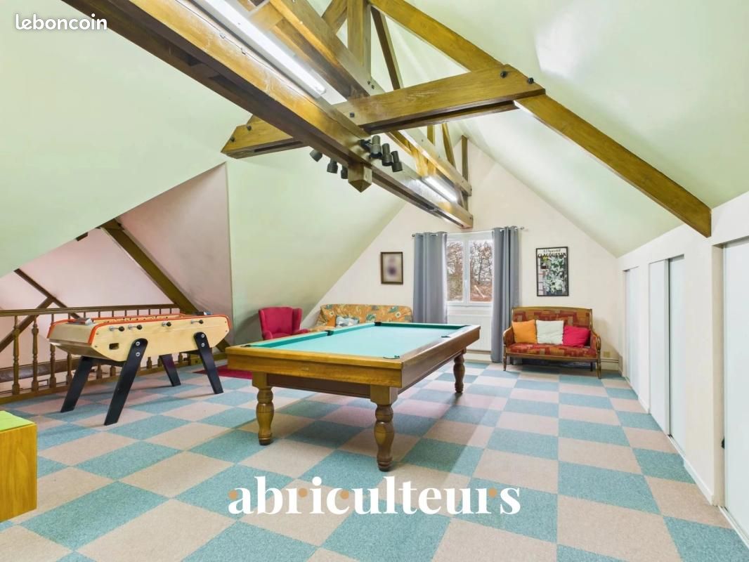 Maison 8 pièces 260 m² · à Ruaudin · 260 m² · 494 999 €