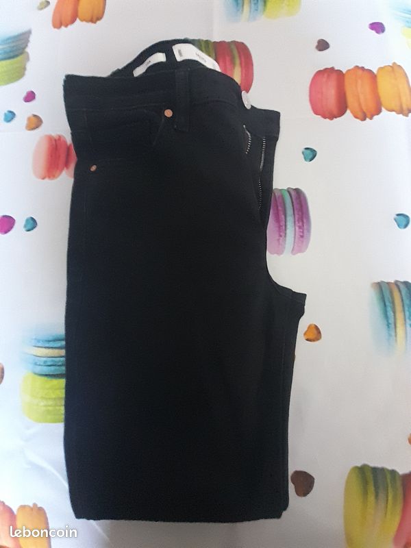 Pantalon taille 36 (image 1)