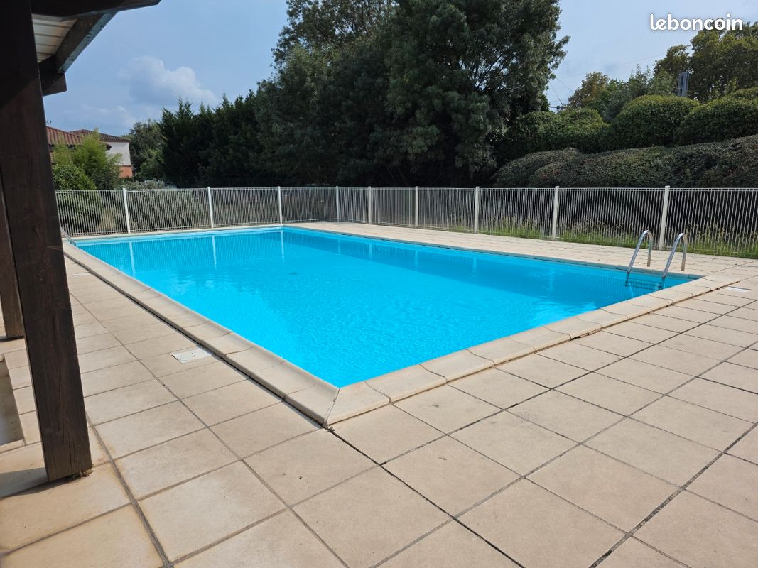 Appartement 2 pièces 45 m² · à Castelnau-d'Estrétefonds · 45 m² · 880 €