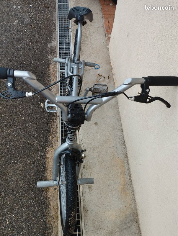 Vélo freestyle SUNN réviser (image 3)