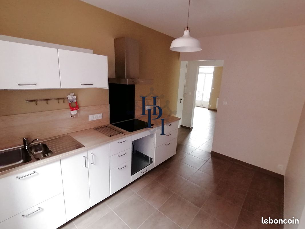 Appartement 2 pièces 63 m² · à Saint-Affrique · 63 m² · 531 €/mois