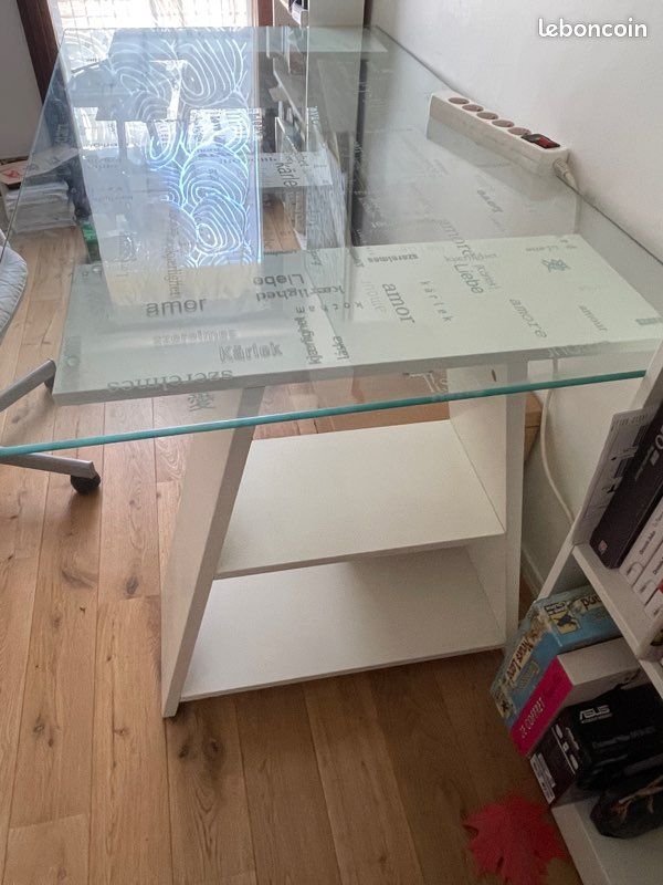 Bureau trépied et plateau verre (image 3)