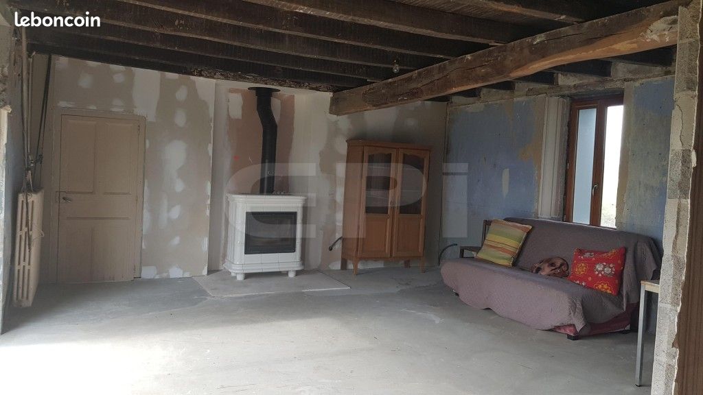 Ferme 5 pièces 145 m² - Moncoutant-sur-Sèvre 79240 La Chapelle-Saint-Étienne (image principale 1)
