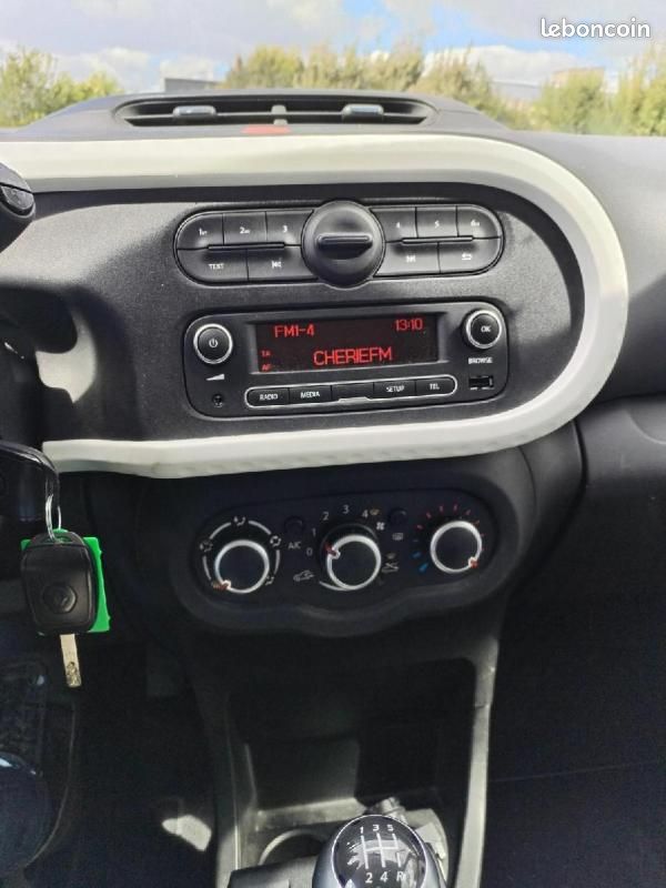 Renault Twingo 0.9L TCE 90 ZEN (image 11)