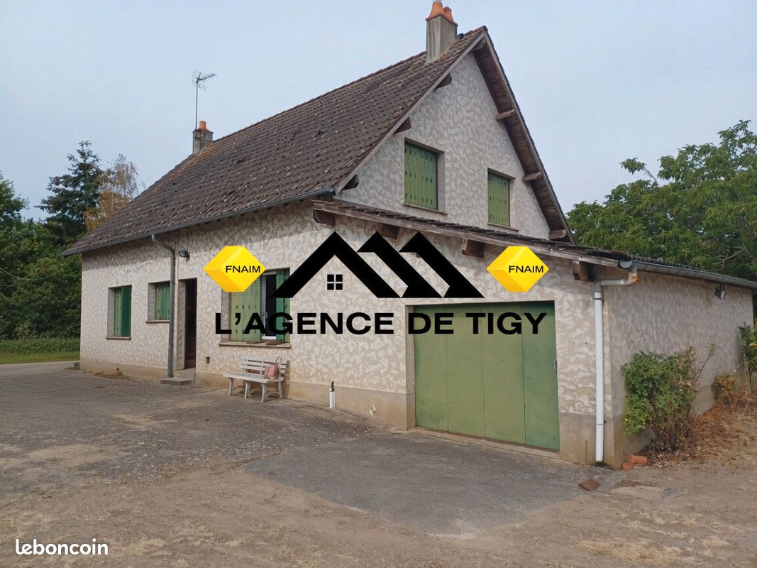 Maison 7 pièces 147 m² · à Férolles · 147 m² · 188 000 €