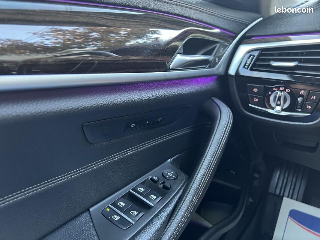 BMW SERIE 5 530d xDrive - BVA Sport Steptronic BERLINE G30 F90 Luxury PHASE 1 (image 18)