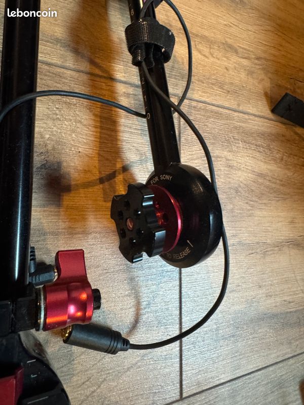 Zacuto Sony FX6 Z-Finder Recoil Pro with Dual Trigger Grips (image 12)
