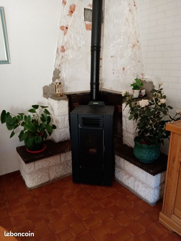A Vendre pôle à granulés (image 1)