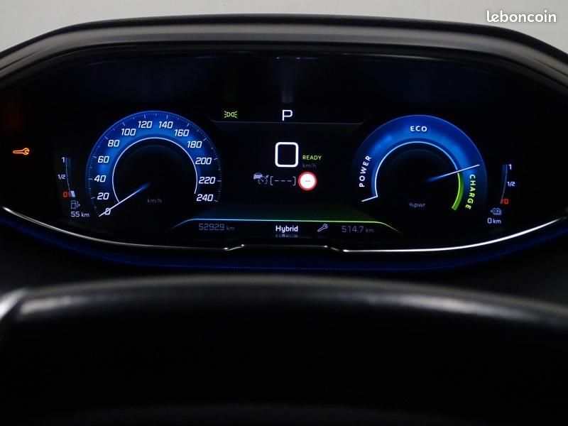Peugeot 3008 HYBRID 225ch GT Pack e-EAT8 (image 17)