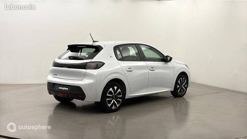 Peugeot 208 e-208 136ch 50 kWh Style (image 5)