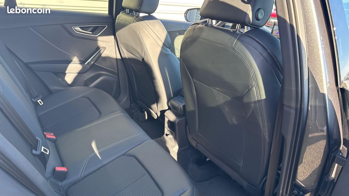 AUDI Q2 35 TFSI 150 S tronic 7 S line (image 21)