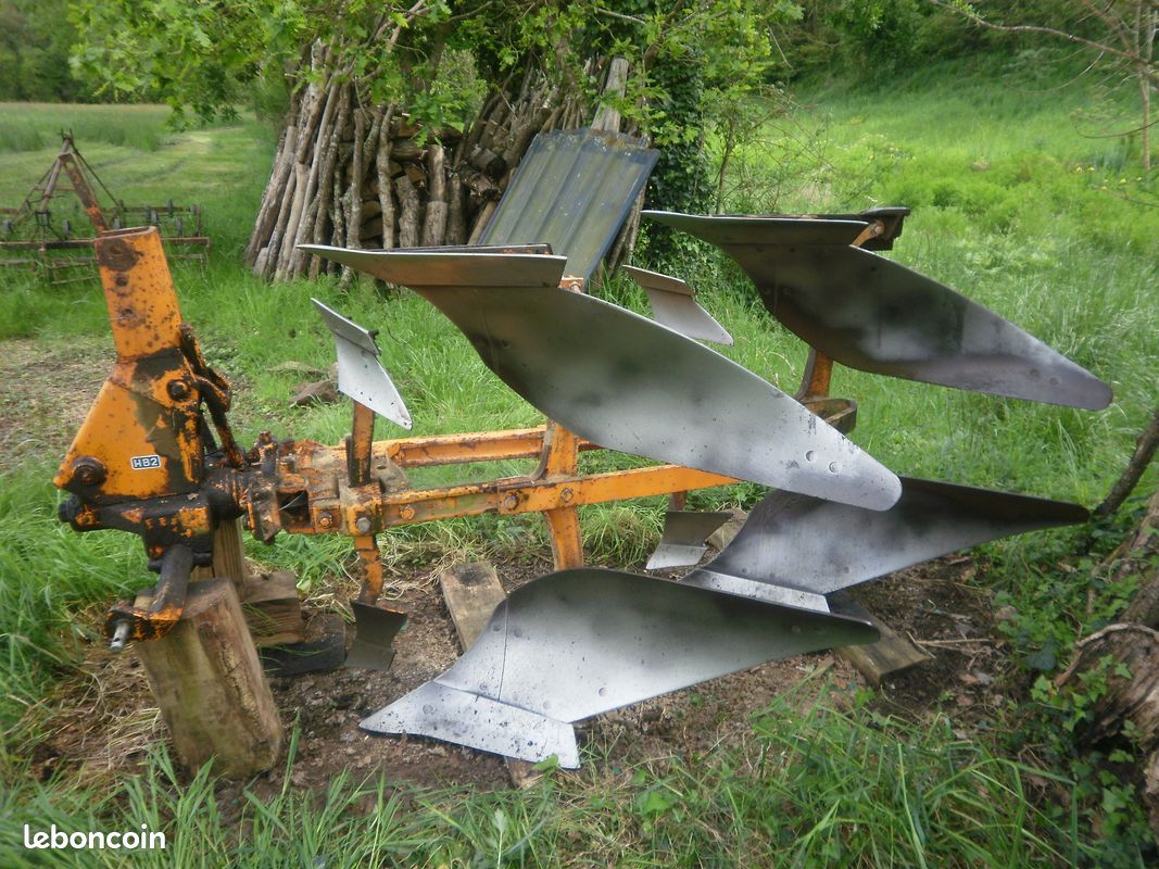 Recherche charrue hb2 + vibroculteur 21 dents (image 2)