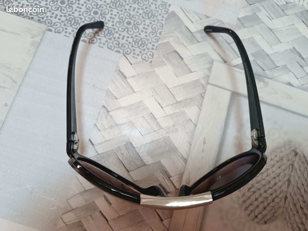 Lunettes de soleil eyewear femme Bon état (image 2)
