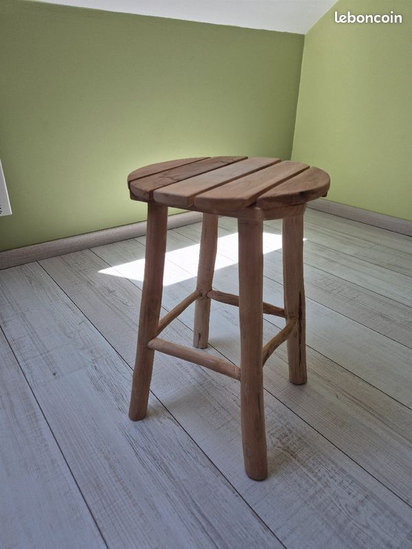 Tabouret en bois (image 4)