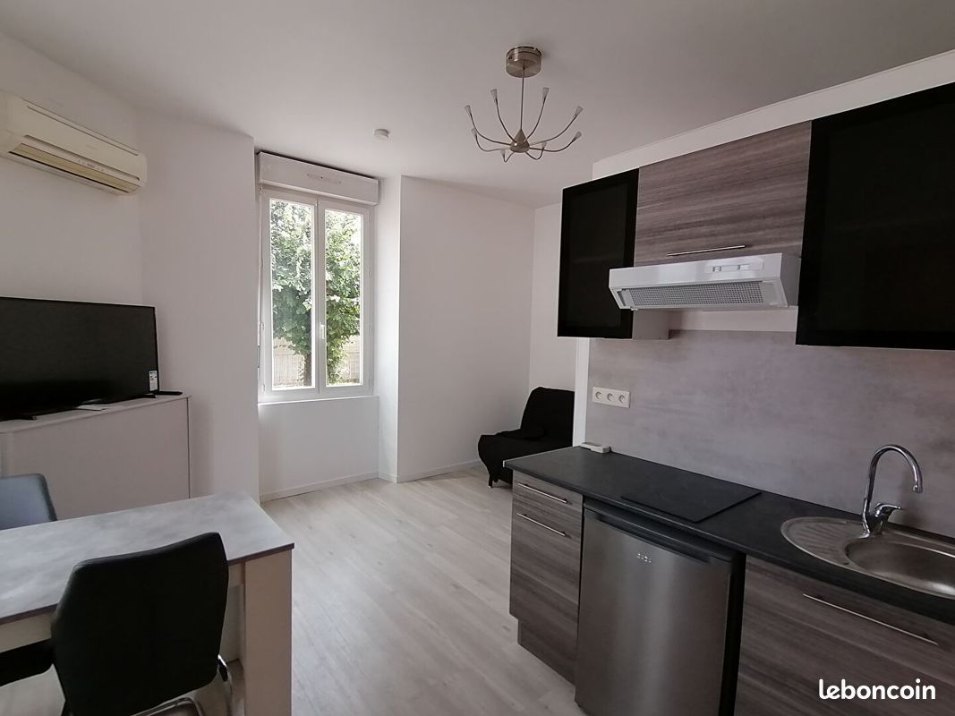 Appartement 1 pièce 18 m² · à Pau · 18 m² · 390 €/mois