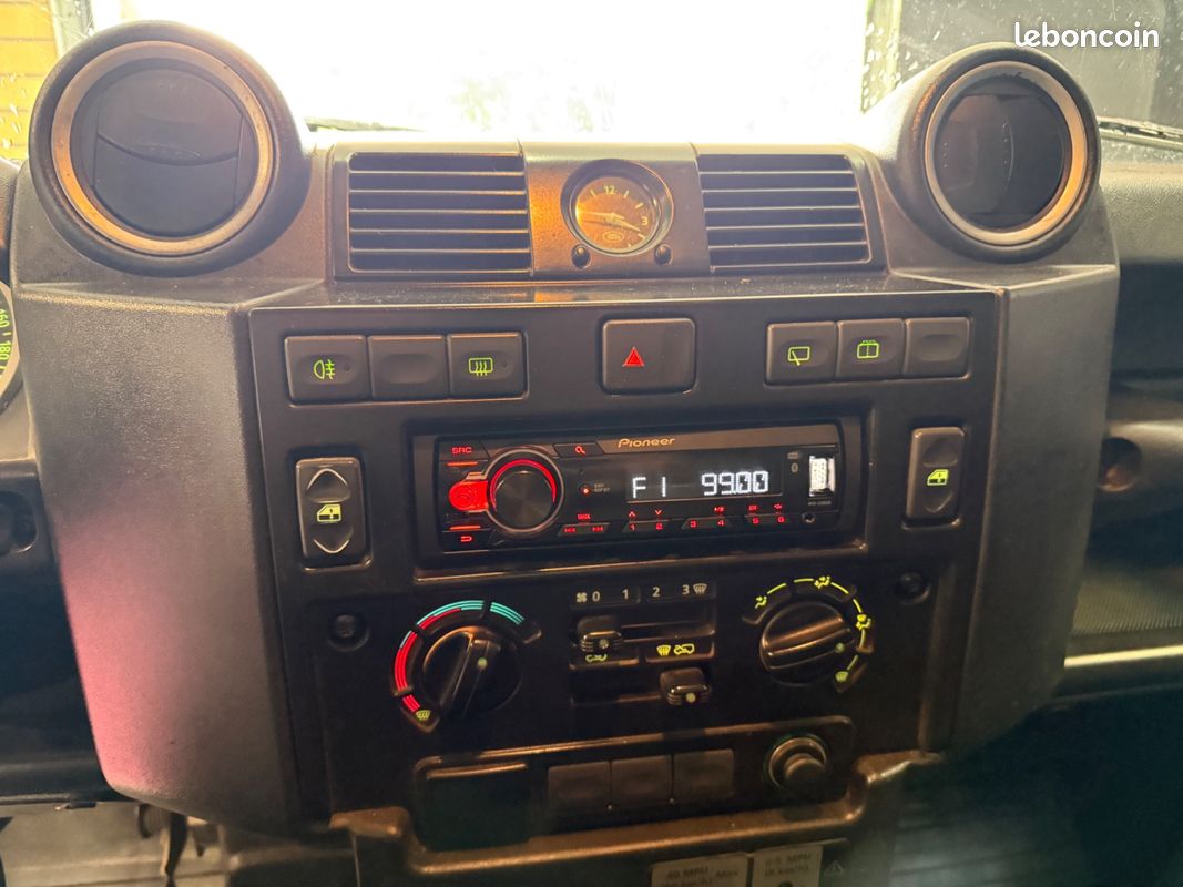 LAND ROVER DEFENDER 90 II STATION WAGON Defender 90 S Historique Complet / Entretien Complet (image 33)
