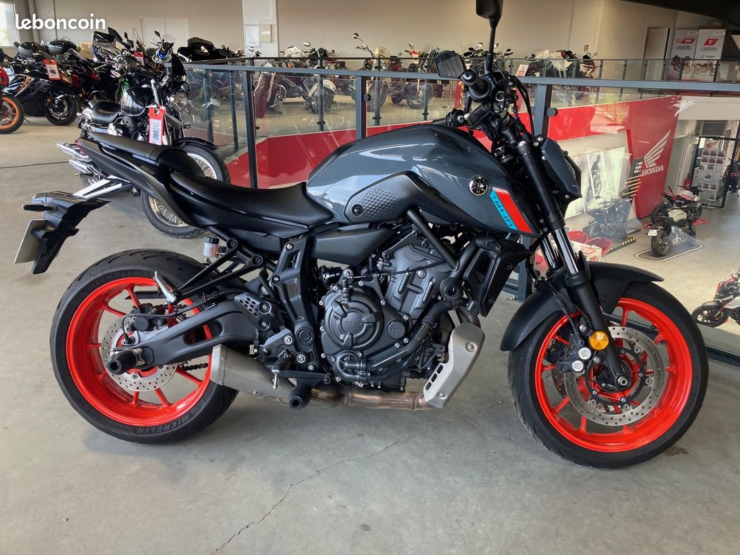 Yamaha mt07 2022 bridee a2 Motos