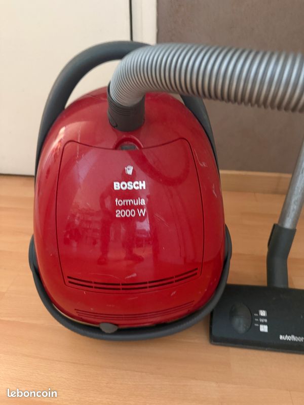 Aspirateur traîneau avec sac Bosch Bricolage