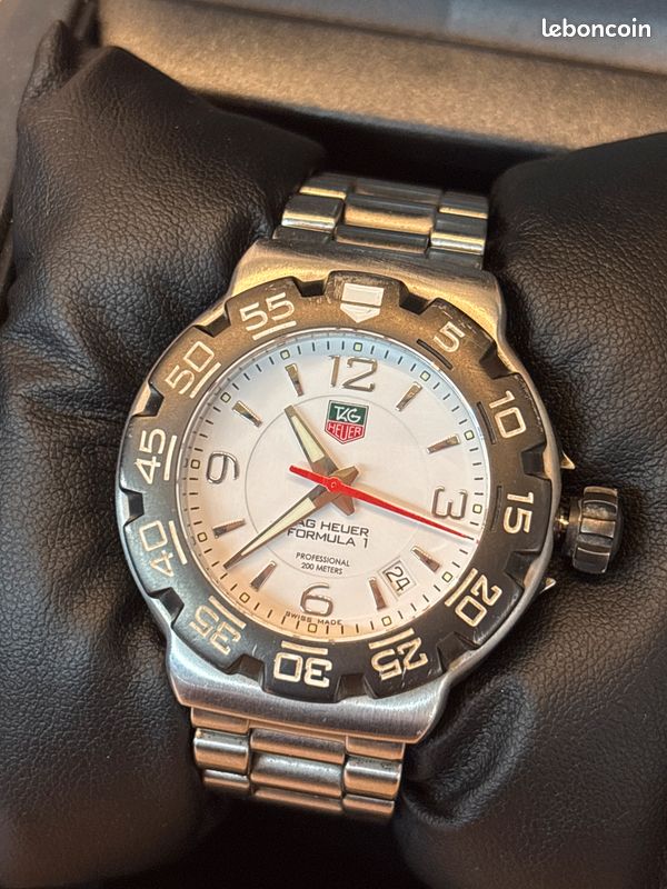 Montre TAG Heuer Formula 1 WAC1111.BA0850 acier cadran blanc (image 2)